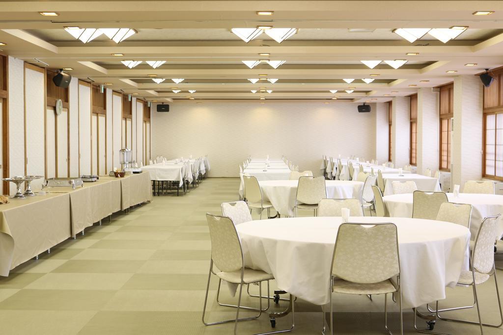 Hotel Sankeien Sapporo Exterior photo