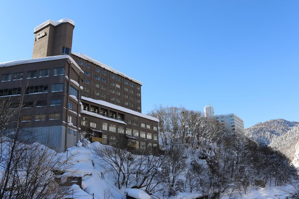 Hotel Sankeien Sapporo Exterior photo